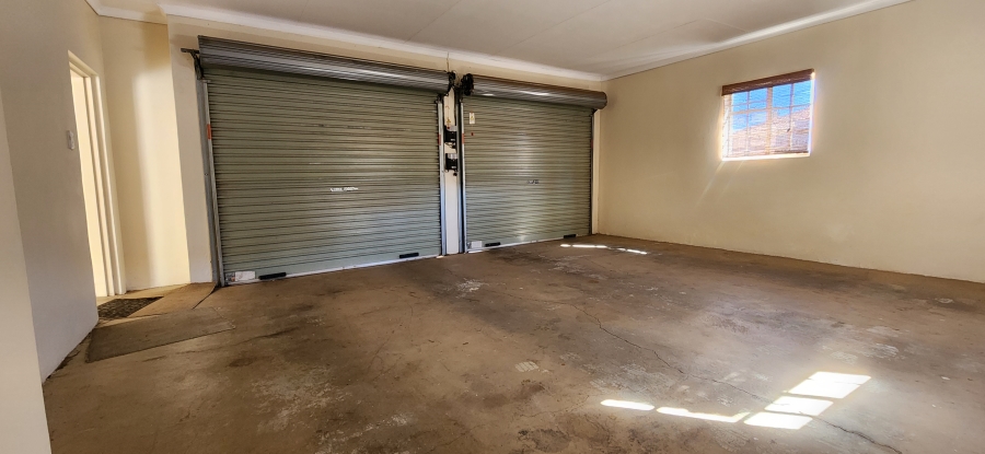 3 Bedroom Property for Sale in Kannoniers Park North West